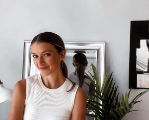 101 Female Entrepreneurs To Watch in 2021 Akinda Johnson Female Entrepreneurs