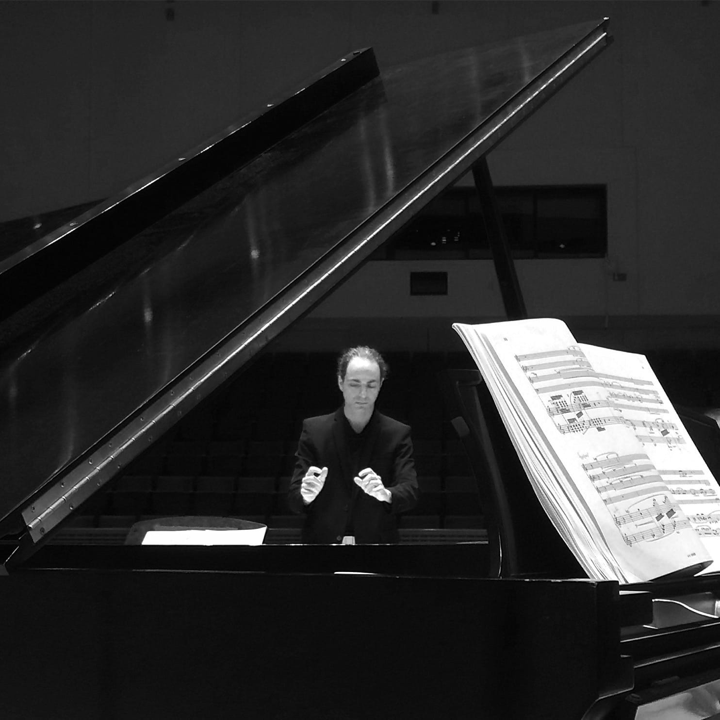 Peyman Farzinpour Peyman Farzinpour